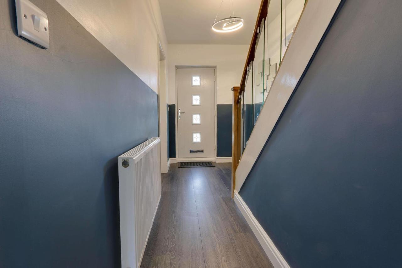 #Upmarket, Exceptional 4 Bed House, With Free Parking, Close To Amenities And Supermarkets Sheffield Dış mekan fotoğraf