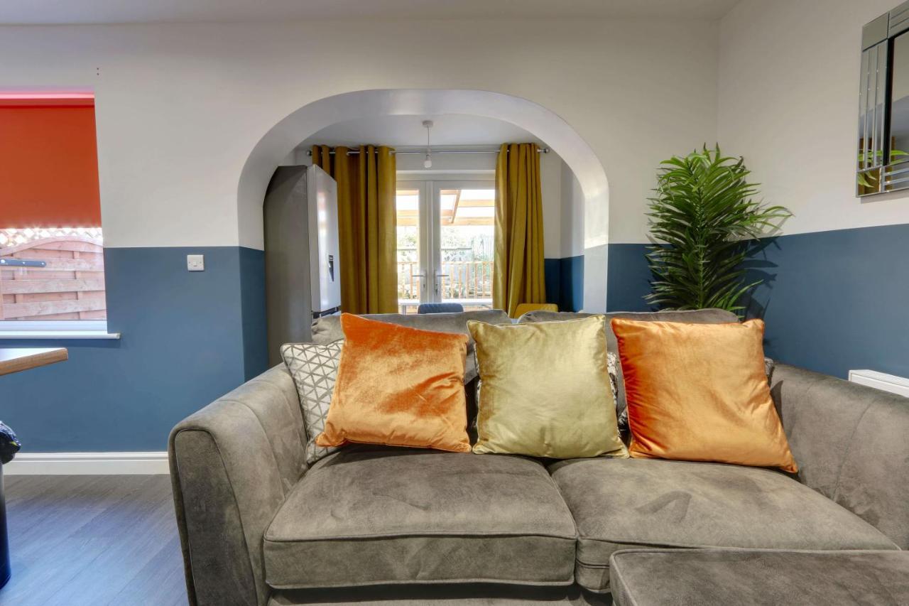 #Upmarket, Exceptional 4 Bed House, With Free Parking, Close To Amenities And Supermarkets Sheffield Dış mekan fotoğraf