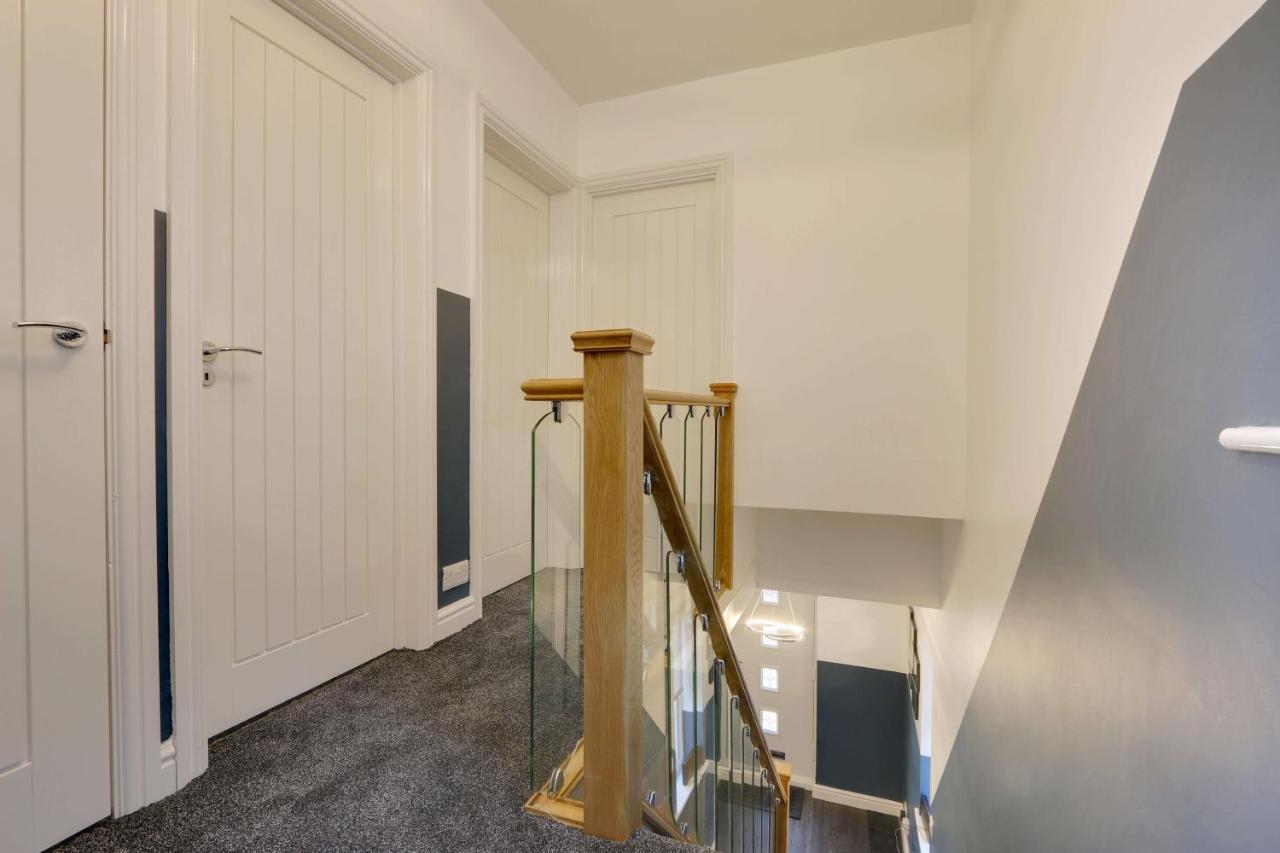 #Upmarket, Exceptional 4 Bed House, With Free Parking, Close To Amenities And Supermarkets Sheffield Dış mekan fotoğraf
